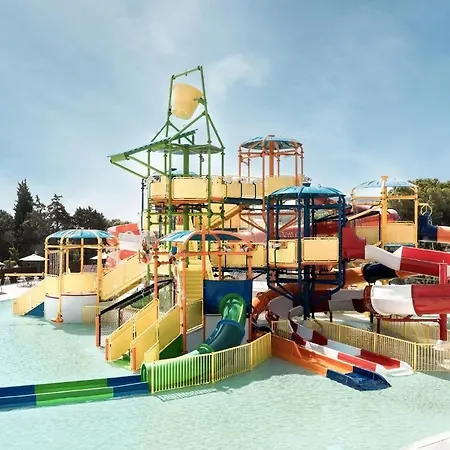 Helea Family 5*